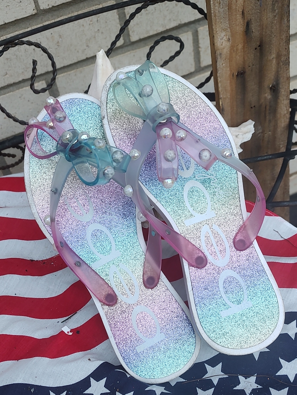 Bebe Girls// Flip Flops - Picture 5 of 8
